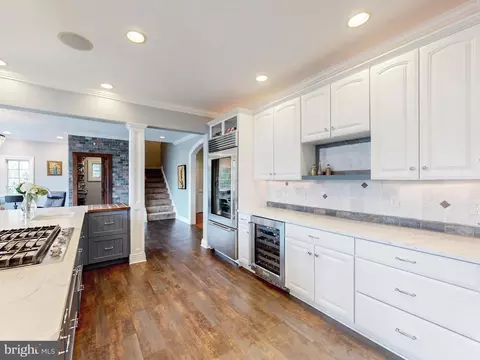 Kitchen - 4023 Cloverland Dr, Phoenix, MD 21131 photo 6 of 8