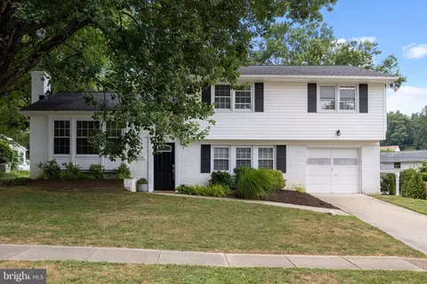 2126 Fountain Hill Dr, Lutherville Timonium, MD 21093