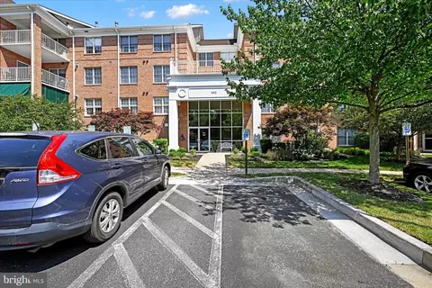 660 Straffan Dr #103, Lutherville Timonium, MD 21093