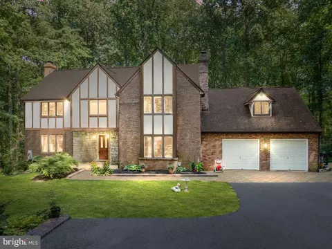 31 Wally Ct, Lutherville Timonium, MD 21093