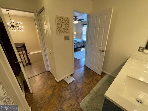 Entry Way - 6 Marissa Ct, Nottingham, MD 21236 photo 7 of 7