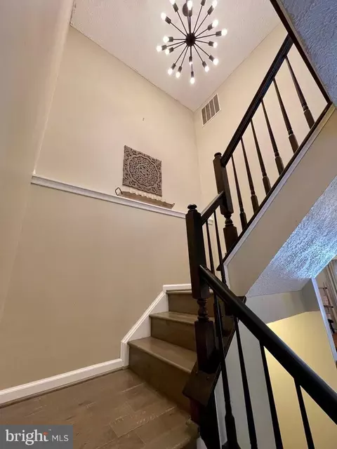 Entry Way - 6 Marissa Ct, Nottingham, MD 21236 photo 3 of 7