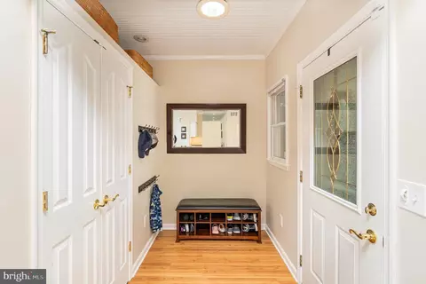 Entry Way - 4520 E Joppa Rd, Perry Hall, MD 21128 photo 4 of 4