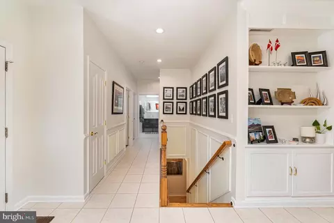 Entry Way - 4520 E Joppa Rd, Perry Hall, MD 21128 photo 2 of 4