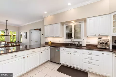 Kitchen - 4520 E Joppa Rd, Perry Hall, MD 21128 photo 3 of 5