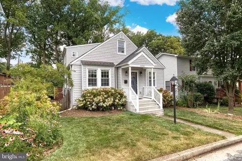 508 Locksley Rd, Towson, MD 21204