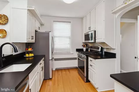 810 Kingston Rd, Baltimore, MD 21212 photo 11