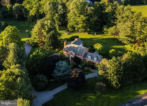 9 Alterwood Ln, Owings Mills, MD 21117