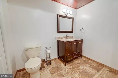 Bath - 3517 Southside Ave, Phoenix, MD 21131 photo 5 of 11