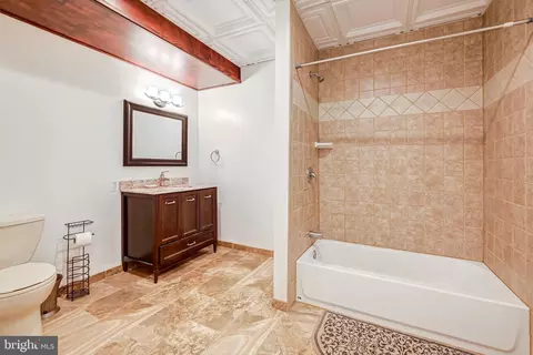 Bath - 3517 Southside Ave, Phoenix, MD 21131 photo 4 of 11