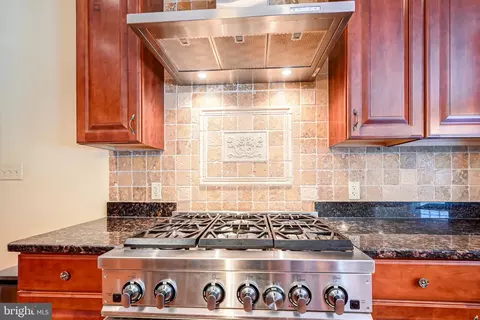 Kitchen - 3517 Southside Ave, Phoenix, MD 21131 photo 3 of 5