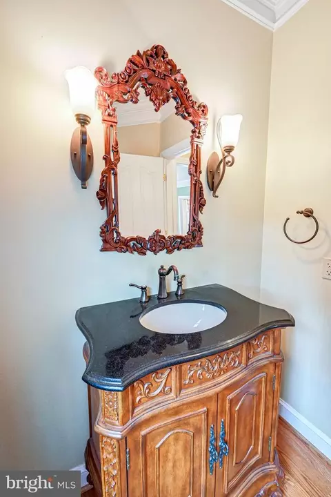 Bath - 3517 Southside Ave, Phoenix, MD 21131 photo 2 of 11