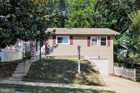 2102 Tree Ln, Lutherville Timonium, MD 21093