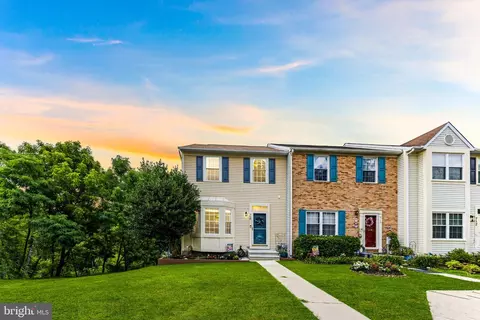 708 Marianne Ln, Catonsville, MD 21228