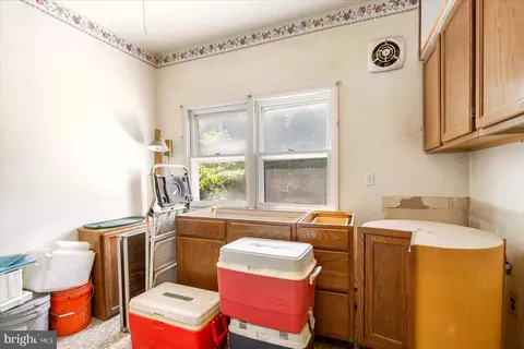 Other - 916 Elm Ridge Ave, Baltimore, MD 21229 photo 4 of 9