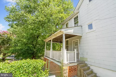 Exterior - 916 Elm Ridge Ave, Baltimore, MD 21229 photo 6 of 9