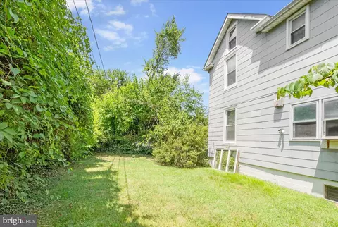 Exterior - 916 Elm Ridge Ave, Baltimore, MD 21229 photo 8 of 9