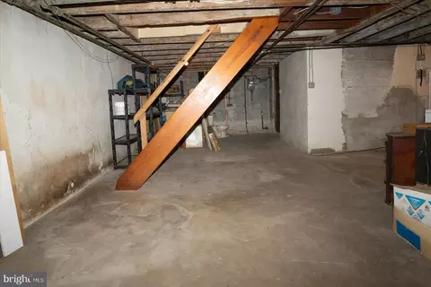 Other - 916 Elm Ridge Ave, Baltimore, MD 21229 photo 9 of 9