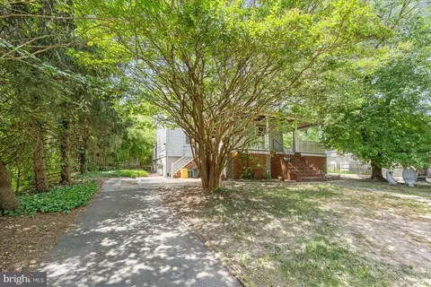 Exterior - 916 Elm Ridge Ave, Baltimore, MD 21229 photo 1 of 9