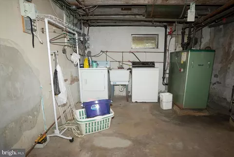 Other - 916 Elm Ridge Ave, Baltimore, MD 21229 photo 7 of 9