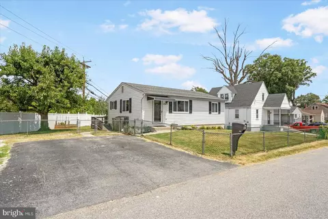 7902 35th St, Rosedale, MD 21237 photo 2