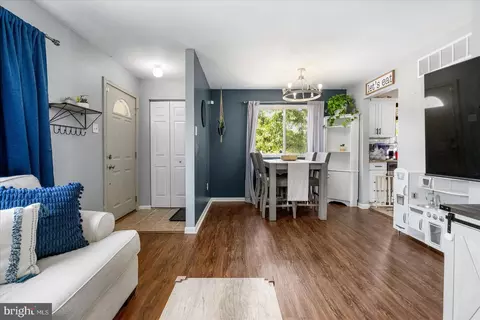 7902 35th St, Rosedale, MD 21237 photo 6