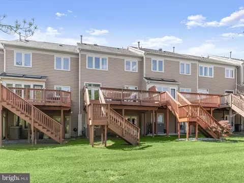 Exterior - 44 Taverngreen Ct, Baltimore, MD 21209 photo 3 of 8