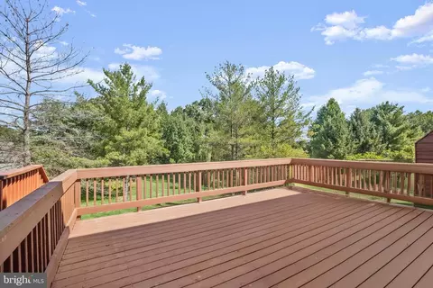 Exterior - 44 Taverngreen Ct, Baltimore, MD 21209 photo 5 of 8