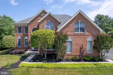 8208 Pumpkin Hill Ct, Pikesville, MD 21208