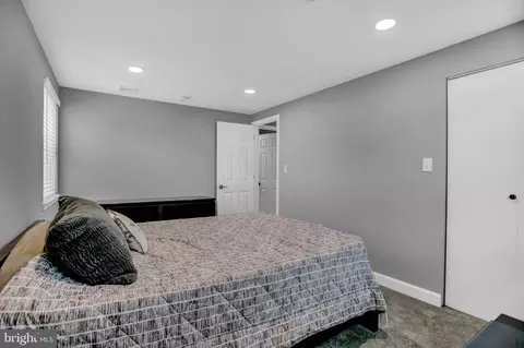 Bedroom - 2403 Maple, Sparrows Point, MD 21219 photo 2 of 4
