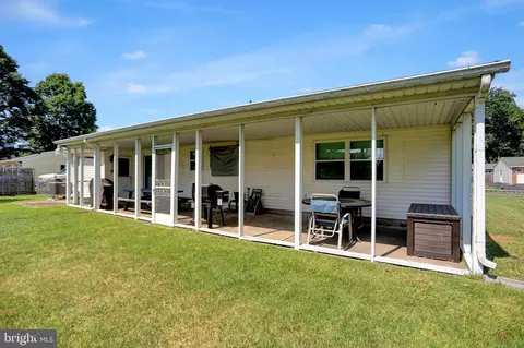 Exterior - 2403 Maple, Sparrows Point, MD 21219 photo 1 of 10