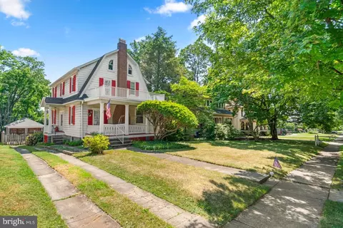 11 Overbrook Rd, Catonsville, MD 21228