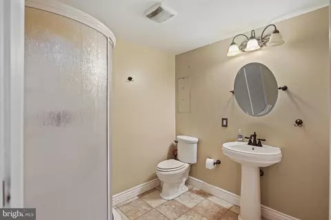 Bath - 9522 Good Spring Dr, Perry Hall, MD 21128 photo 3 of 3