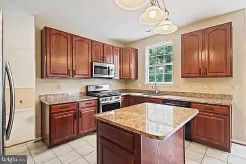 Kitchen - 9522 Good Spring Dr, Perry Hall, MD 21128 photo 2 of 4