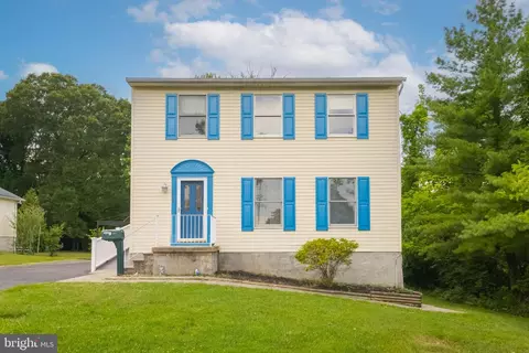 906 Hauf Ave, Essex, MD 21221