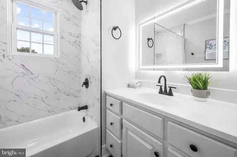 Bath - 5929 Sunset Ave, Baltimore, MD 21207 photo 1 of 1