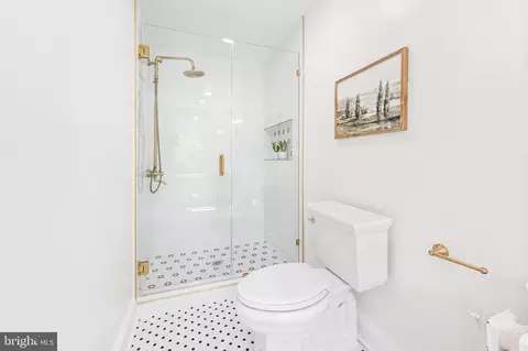 704 Walker Ave, Baltimore, MD 21212 photo 33