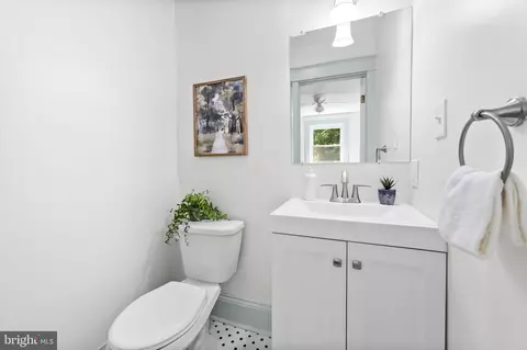 704 Walker Ave, Baltimore, MD 21212 photo 23