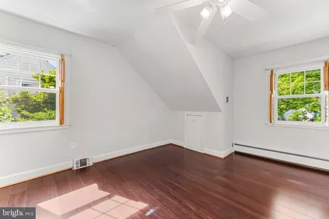 Bedroom - 723 Dunkirk Rd, Baltimore, MD 21212 photo 3 of 5