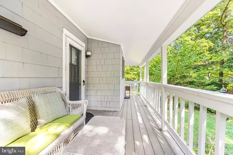 Exterior - 723 Dunkirk Rd, Baltimore, MD 21212 photo 5 of 11