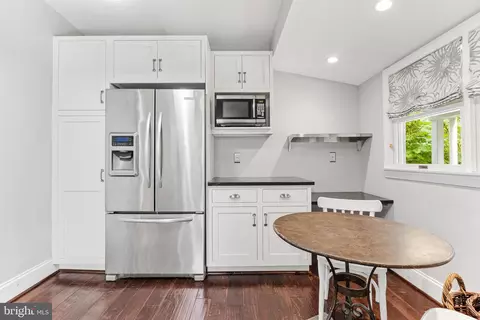 Kitchen - 723 Dunkirk Rd, Baltimore, MD 21212 photo 5 of 6