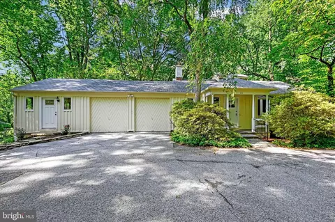 915 Rolandvue Rd, Towson, MD 21204