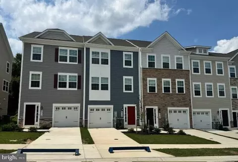 8358 Dieter Dr, Rosedale, MD 21237