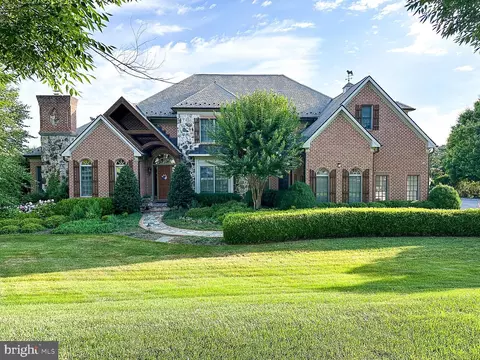 12403 Hunters Gln, Owings Mills, MD 21117