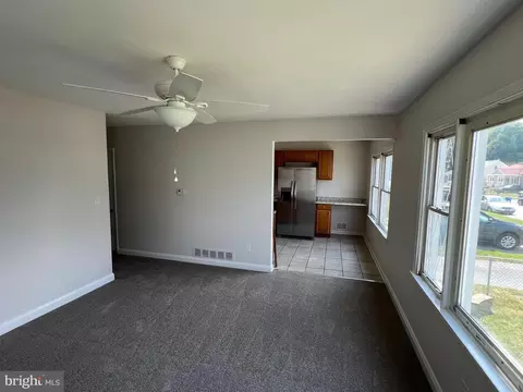 2810 Florida, Halethorpe, MD 21227 photo 2