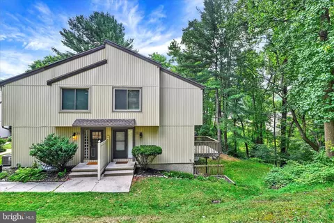 31 Eastford Ct #4, Parkville, MD 21234