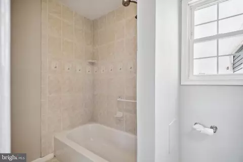 Entry Way - 2522 Sycamore Ave, Sparrows Point, MD 21219 photo 10 of 10
