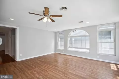 Living - 2522 Sycamore Ave, Sparrows Point, MD 21219 photo 12 of 12