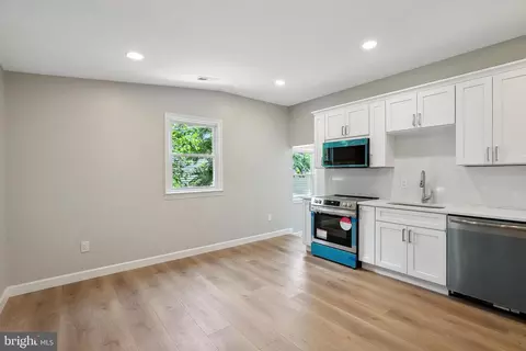 40 Stabilizer Dr, Middle River, MD 21220 photo 19