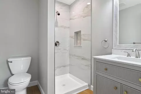 40 Stabilizer Dr, Middle River, MD 21220 photo 14